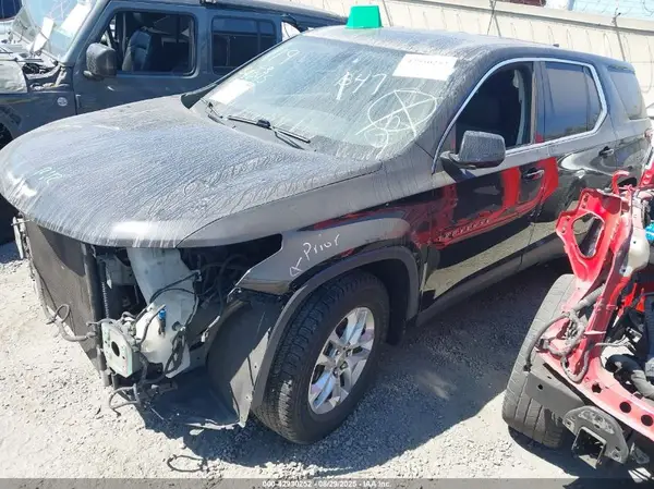 1GNERFKW4KJ112465 2019 CHEVROLET TRAVERSE - Image 2