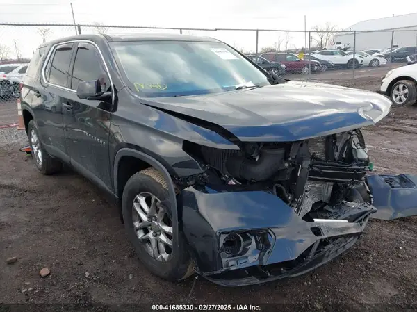 1GNERFKW4KJ131596 2019 CHEVROLET TRAVERSE - Image 1
