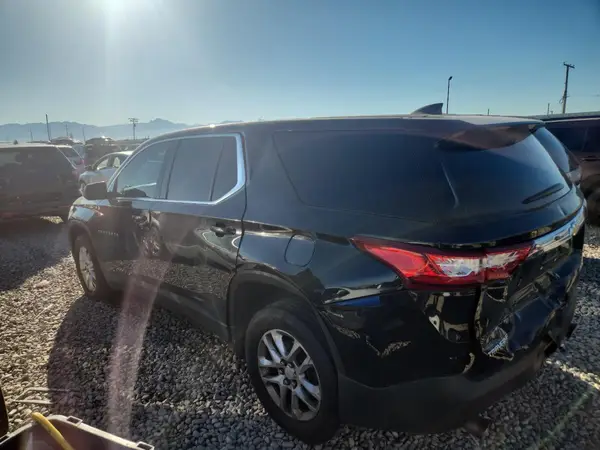 1GNERFKW4KJ151735 2019 CHEVROLET TRAVERSE - Image 2