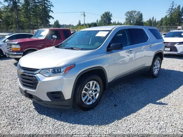 1GNERFKW4KJ158815 2019 CHEVROLET TRAVERSE - Image 2