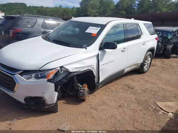 1GNERFKW4KJ170768 2019 CHEVROLET TRAVERSE - Image 2