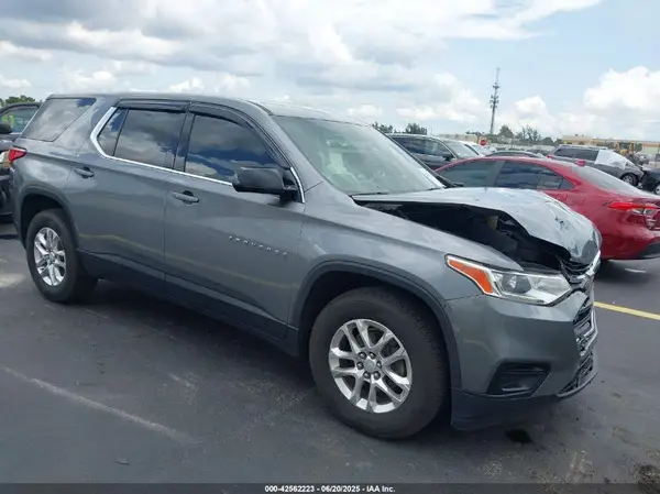 1GNERFKW4KJ209682 2019 CHEVROLET TRAVERSE - Image 1