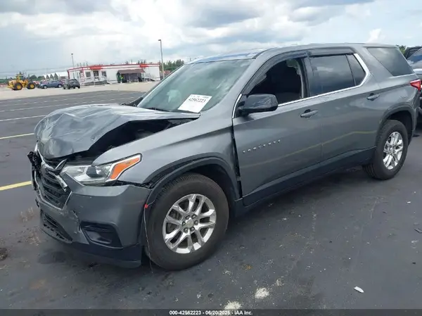 1GNERFKW4KJ209682 2019 CHEVROLET TRAVERSE - Image 2