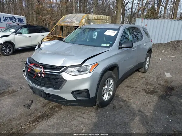 1GNERFKW4KJ249356 2019 CHEVROLET TRAVERSE - Image 2