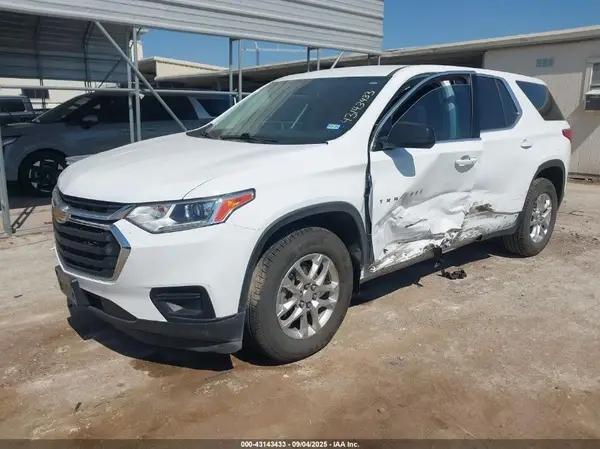 1GNERFKW4KJ275858 2019 CHEVROLET TRAVERSE - Image 2