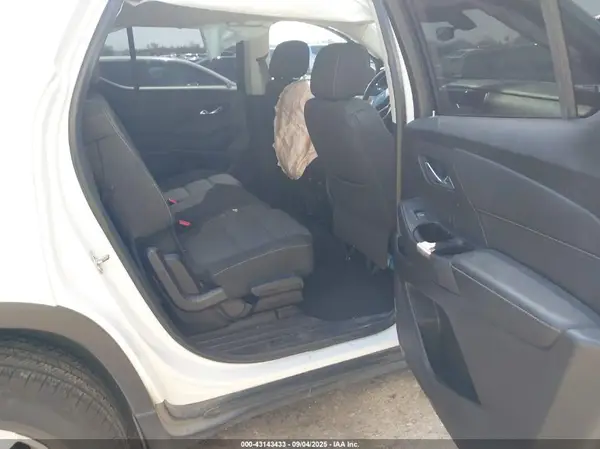 1GNERFKW4KJ275858 2019 CHEVROLET TRAVERSE - Image 8