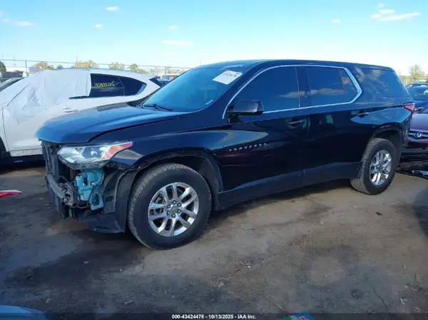 1GNERFKW4KJ275911 2019 CHEVROLET TRAVERSE - Image 2