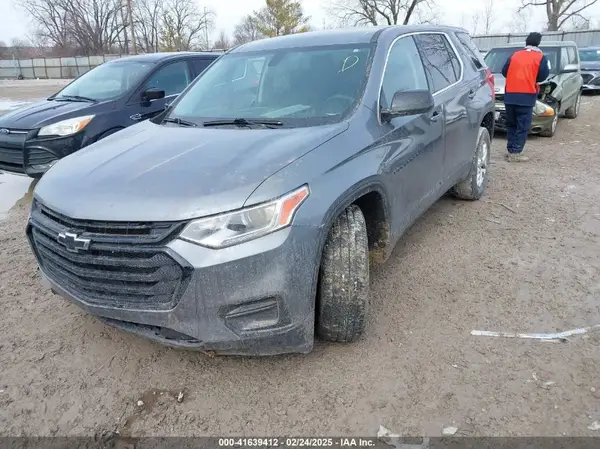 1GNERFKW4LJ287655 2020 CHEVROLET TRAVERSE - Image 2