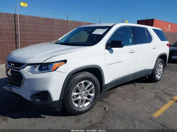 1GNERFKW5JJ108102 2018 CHEVROLET TRAVERSE - Image 2