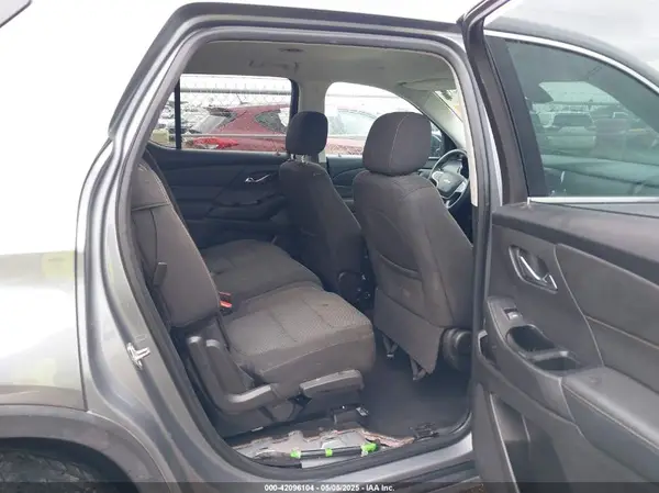 1GNERFKW5JJ204764 2018 CHEVROLET TRAVERSE - Image 8