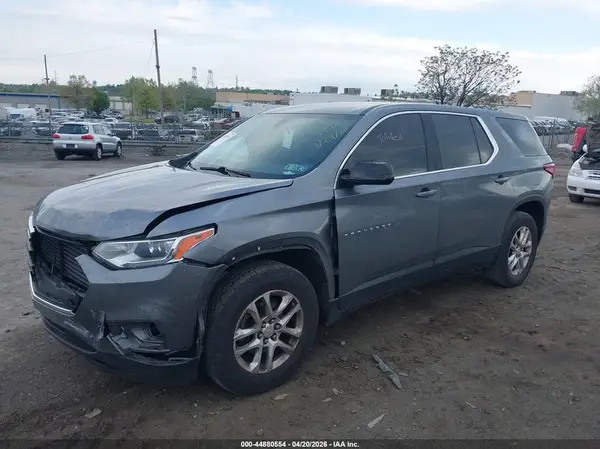 1GNERFKW5JJ223590 2018 CHEVROLET TRAVERSE - Image 2