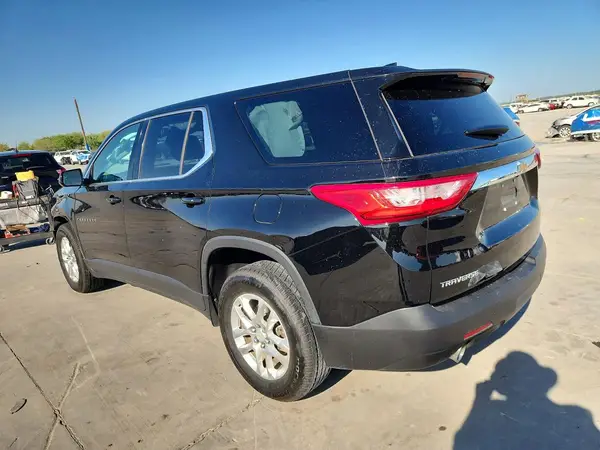 1GNERFKW5JJ252197 2018 CHEVROLET TRAVERSE - Image 2