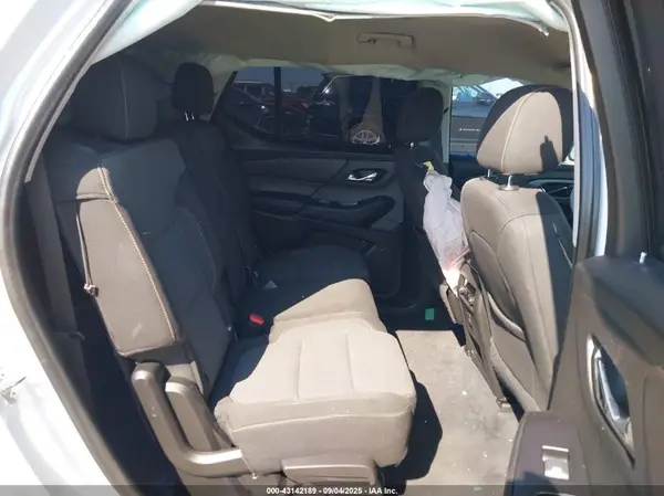 1GNERFKW5KJ121725 2019 CHEVROLET TRAVERSE - Image 8