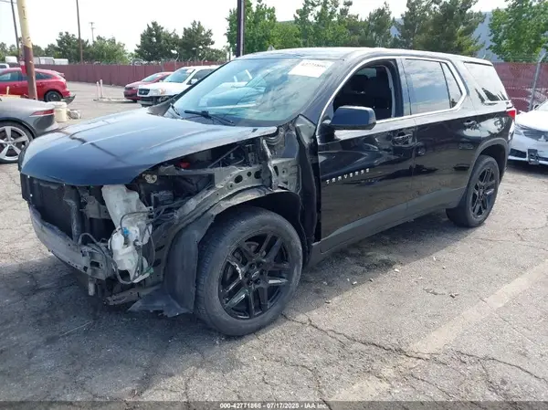 1GNERFKW5LJ174135 2020 CHEVROLET TRAVERSE - Image 2