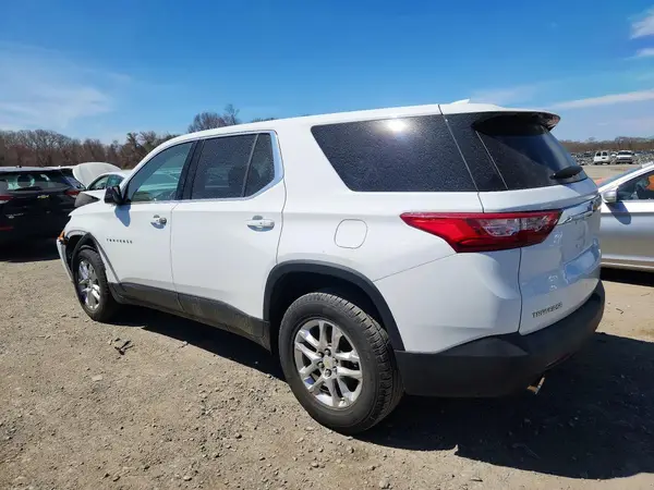 1GNERFKW5MJ263723 2021 CHEVROLET TRAVERSE - Image 2