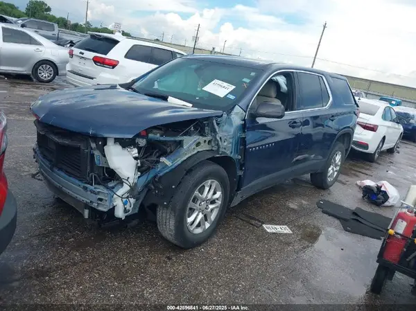 1GNERFKW5PJ115835 2023 CHEVROLET TRAVERSE - Image 2