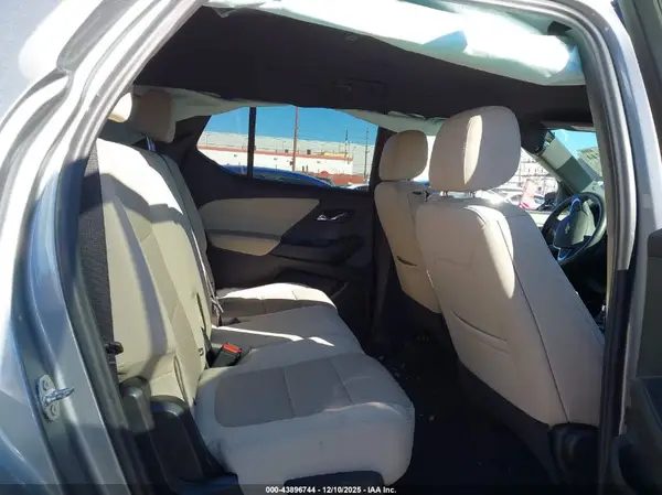 1GNERFKW5PJ227177 2023 CHEVROLET TRAVERSE - Image 8
