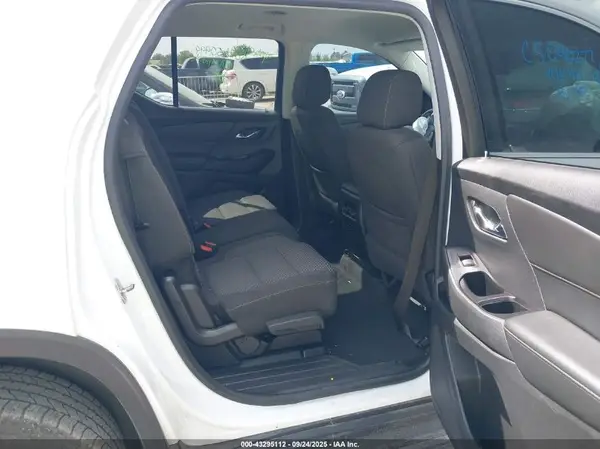 1GNERFKW6JJ136040 2018 CHEVROLET TRAVERSE - Image 8