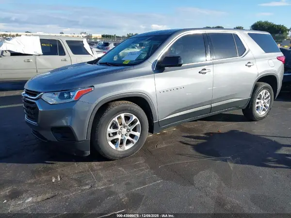 1GNERFKW6JJ170768 2018 CHEVROLET TRAVERSE - Image 2