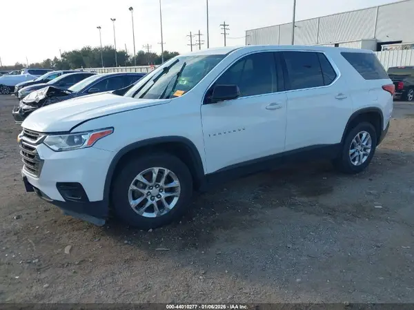 1GNERFKW6JJ176795 2018 CHEVROLET TRAVERSE - Image 2