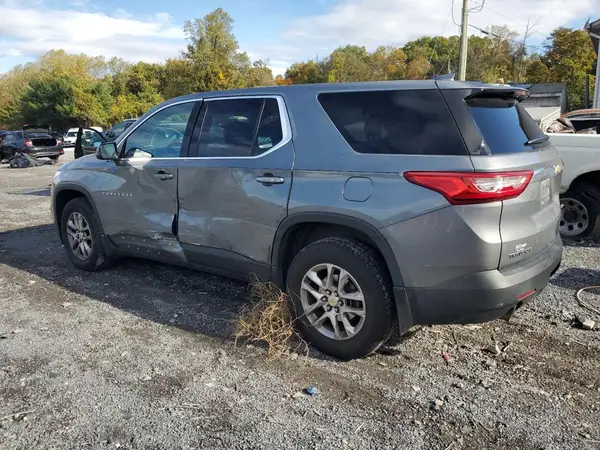 1GNERFKW6JJ190468 2018 CHEVROLET TRAVERSE - Image 2