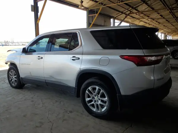 1GNERFKW6JJ201551 2018 CHEVROLET TRAVERSE - Image 2
