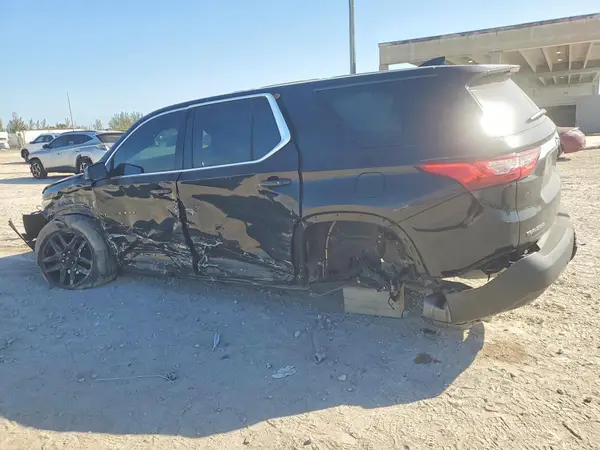 1GNERFKW6JJ210184 2018 CHEVROLET TRAVERSE - Image 2