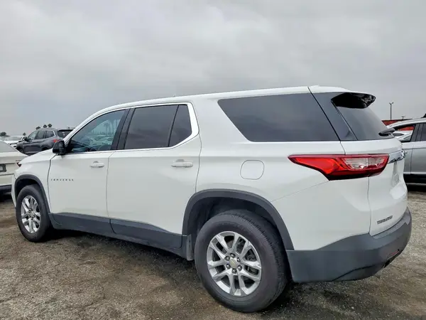 1GNERFKW6JJ231312 2018 CHEVROLET TRAVERSE - Image 2