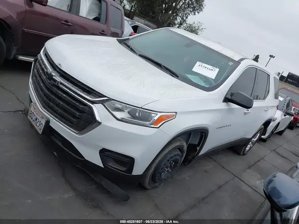 1GNERFKW6JJ250524 2018 CHEVROLET TRAVERSE - Image 2