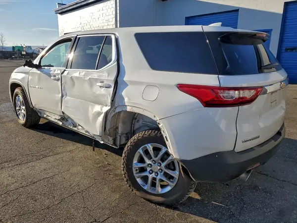 1GNERFKW6KJ205584 2019 CHEVROLET TRAVERSE - Image 2