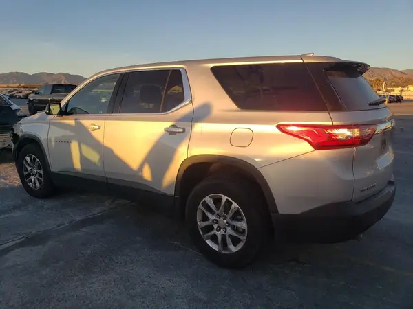 1GNERFKW6KJ317236 2019 CHEVROLET TRAVERSE - Image 2