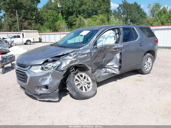 1GNERFKW6LJ102084 2020 CHEVROLET TRAVERSE - Image 2