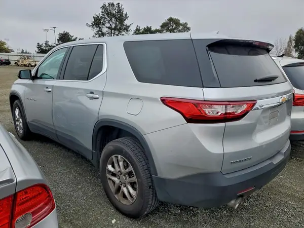 1GNERFKW6LJ229482 2020 CHEVROLET TRAVERSE - Image 2