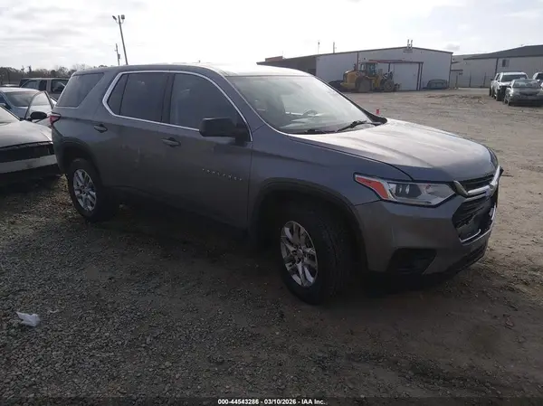 1GNERFKW6LJ303130 2020 CHEVROLET TRAVERSE - Image 1