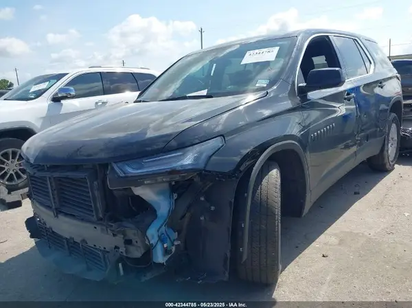 1GNERFKW6PJ282799 2023 CHEVROLET TRAVERSE - Image 2