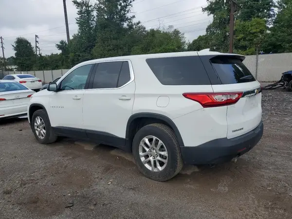 1GNERFKW7JJ108246 2018 CHEVROLET TRAVERSE - Image 2