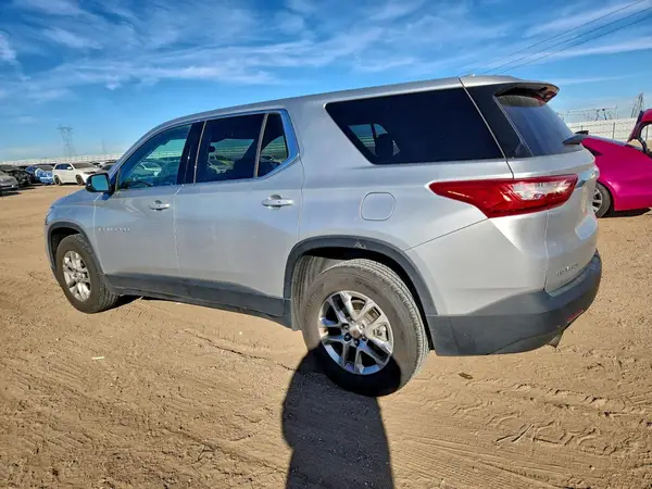 1GNERFKW7JJ119523 2018 CHEVROLET TRAVERSE - Image 2