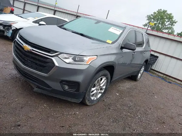 1GNERFKW7JJ121482 2018 CHEVROLET TRAVERSE - Image 2