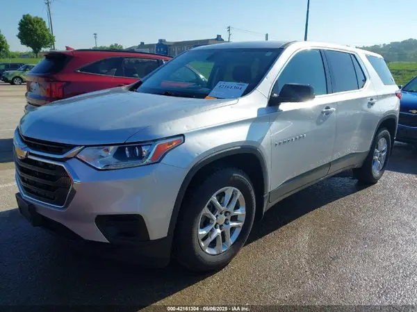 1GNERFKW7JJ145166 2018 CHEVROLET TRAVERSE - Image 2