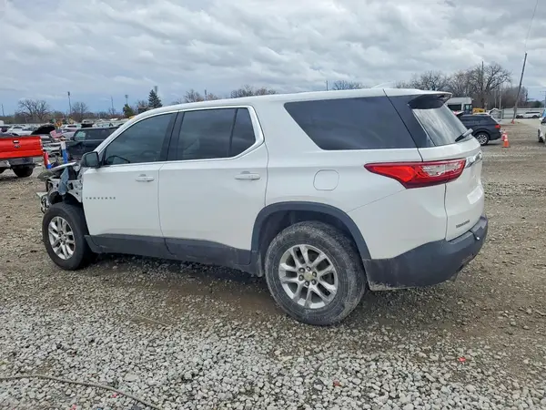 1GNERFKW7JJ151159 2018 CHEVROLET TRAVERSE - Image 2