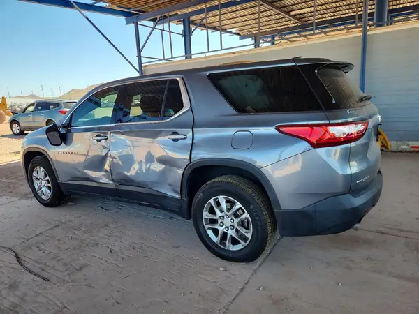 1GNERFKW7JJ211375 2018 CHEVROLET TRAVERSE - Image 2
