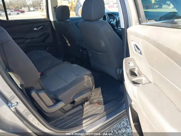 1GNERFKW7JJ217645 2018 CHEVROLET TRAVERSE - Image 8
