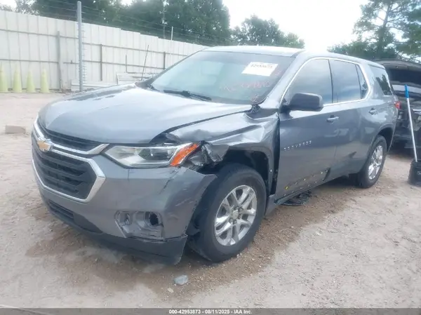 1GNERFKW7JJ232730 2018 CHEVROLET TRAVERSE - Image 2