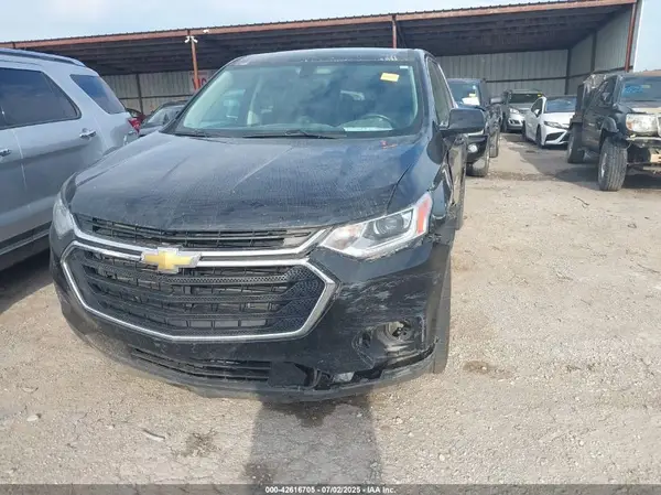1GNERFKW7JJ263542 2018 CHEVROLET TRAVERSE - Image 2