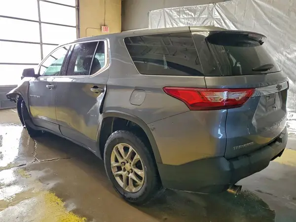 1GNERFKW7JJ283399 2018 CHEVROLET TRAVERSE - Image 2