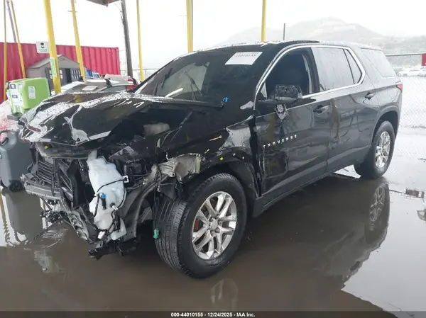 1GNERFKW7KJ206582 2019 CHEVROLET TRAVERSE - Image 2