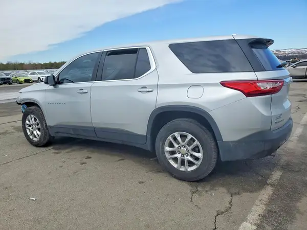 1GNERFKW7KJ227755 2019 CHEVROLET TRAVERSE - Image 2