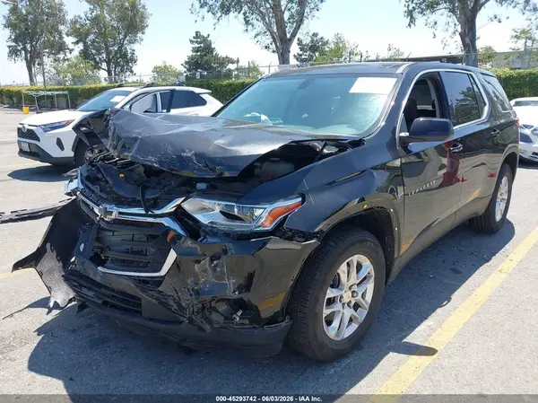 1GNERFKW7MJ165096 2021 CHEVROLET TRAVERSE - Image 2