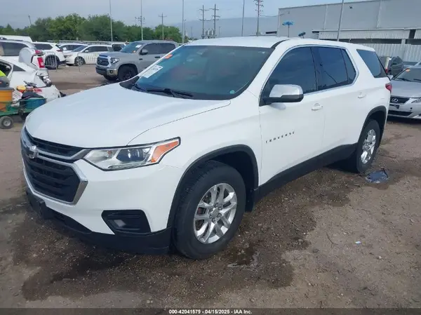 1GNERFKW7MJ169763 2021 CHEVROLET TRAVERSE - Image 2