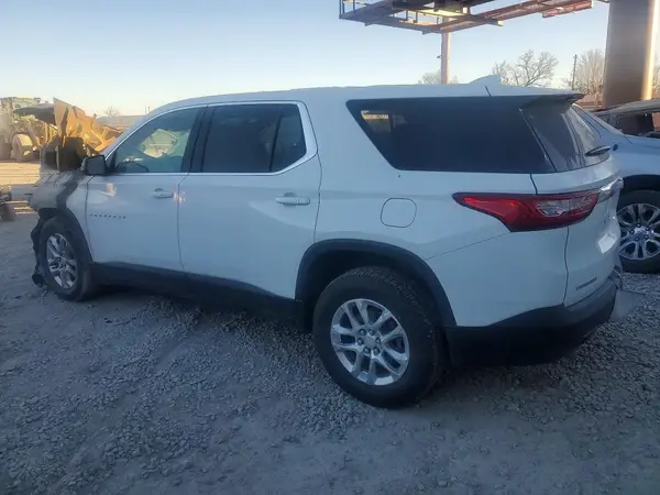 1GNERFKW7MJ185638 2021 CHEVROLET TRAVERSE - Image 2